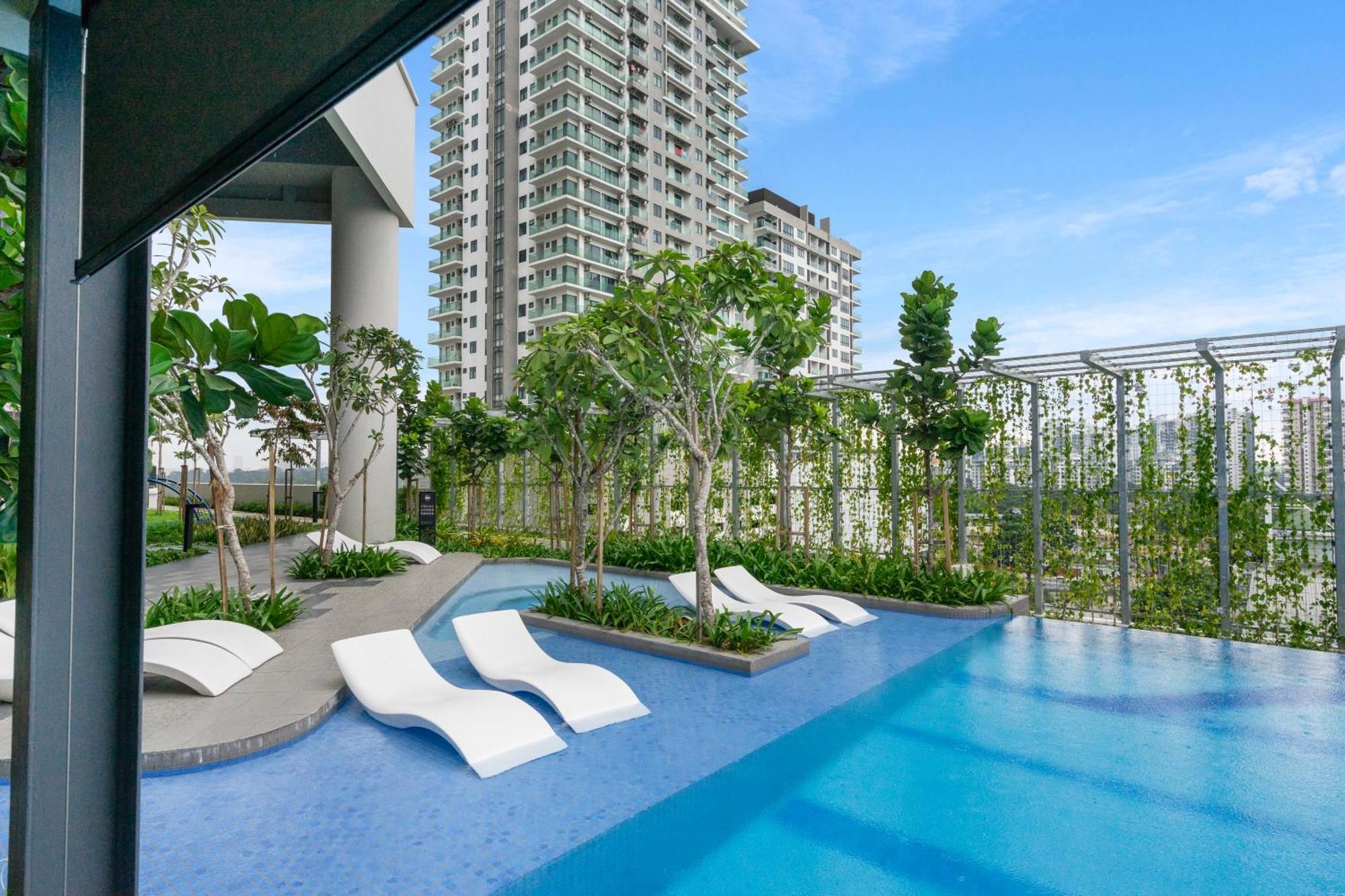 Highpark Suites At Petaling Jaya, Kelana Jaya By Plush Екстериор снимка