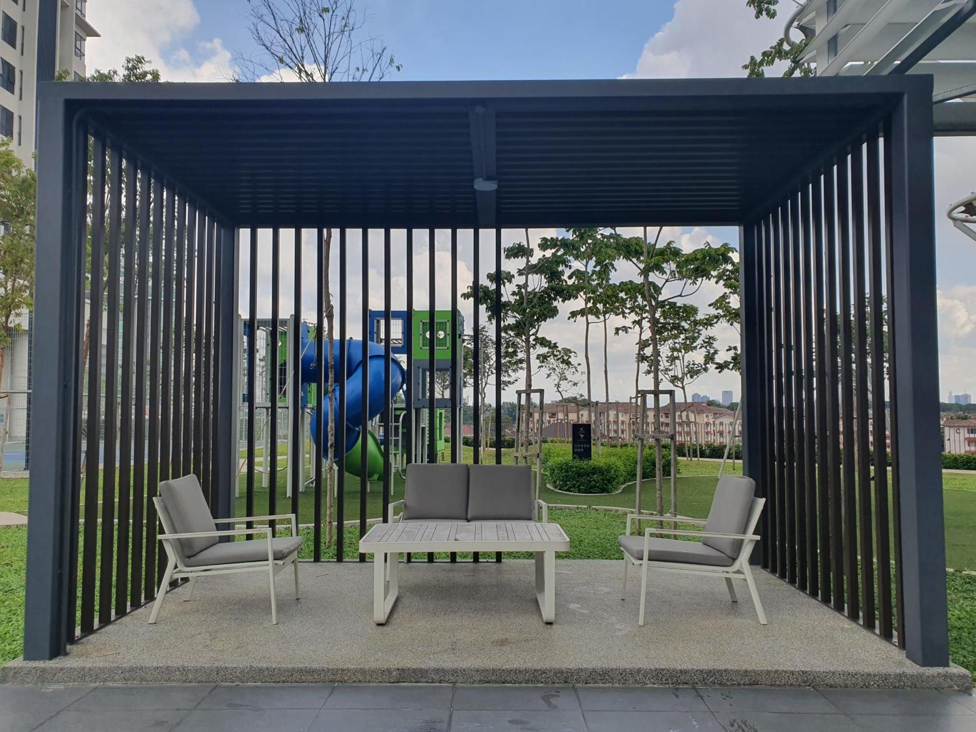 Highpark Suites At Petaling Jaya, Kelana Jaya By Plush Екстериор снимка